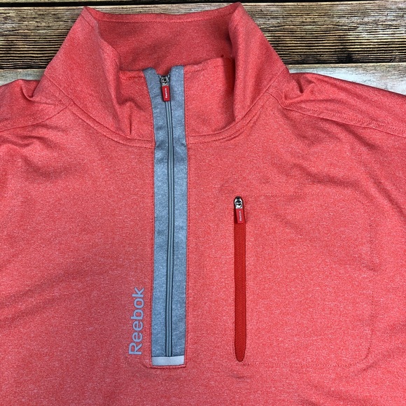 Reebok 1/4 Zip Pullover Performance Top - Picture 2 of 7